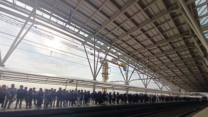 Suasana di Stasiun Manggarai (Karin-detikcom)