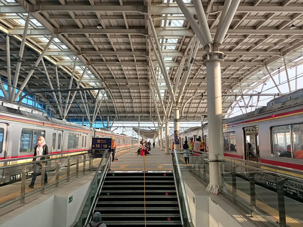Suasana di Stasiun Manggarai (Karin-detikcom)