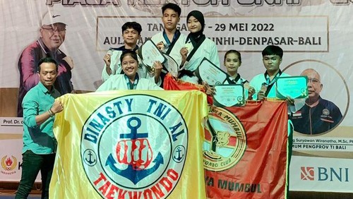 Taekwondo Dinasty TNI AL Denpasar raih Juara Umum I dalam Kejurprov Taekwondo Bali Piala Rektor UNHI yang digelar di Aula Taman Asoka UNHI, Denpasar, 27-29 Mei 2022