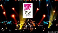 Jakarta International Java Jazz Festival juga menjadi salah satu event yang dinantikan banyak orang. Kemegahan konser musik ini selalu dinantikan sebab memberi ruang untuk penikmat musik jazz untuk menikmati sajian terbaik. Festival ini lancar digelar pada 27-29 Mei 2022. (Pradita Utama/detikcom)  
