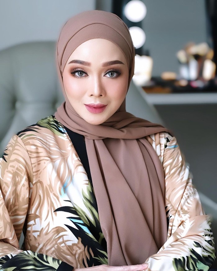 Terry Putri Terry Putri