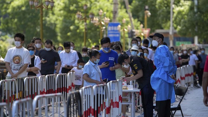 COVID-19 Menggila di China, Kasus Kematian Diprediksi Capai 1 Juta