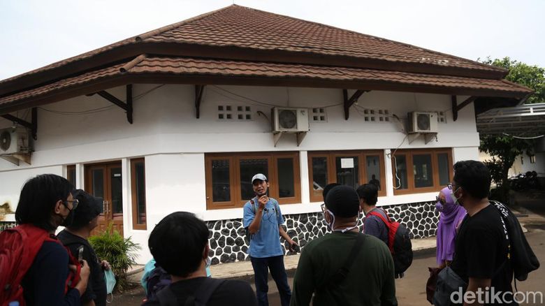 Wisata menyusuri Distrik Kebayoran bersama Ngopi Jakarta (Ngojak).