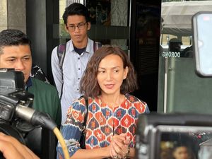 Diperiksa Polisi, Wanda Hamidah Ungkap Kronologi Perusakan Rumah Eks Suami