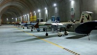 Militer Iran memamerkan pangkalan drone bawah tanah milik negara tersebut pada akhir pekan lalu.  