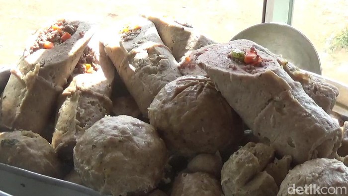 Bakso unik berbentuk Bambu Runcing di Subang.