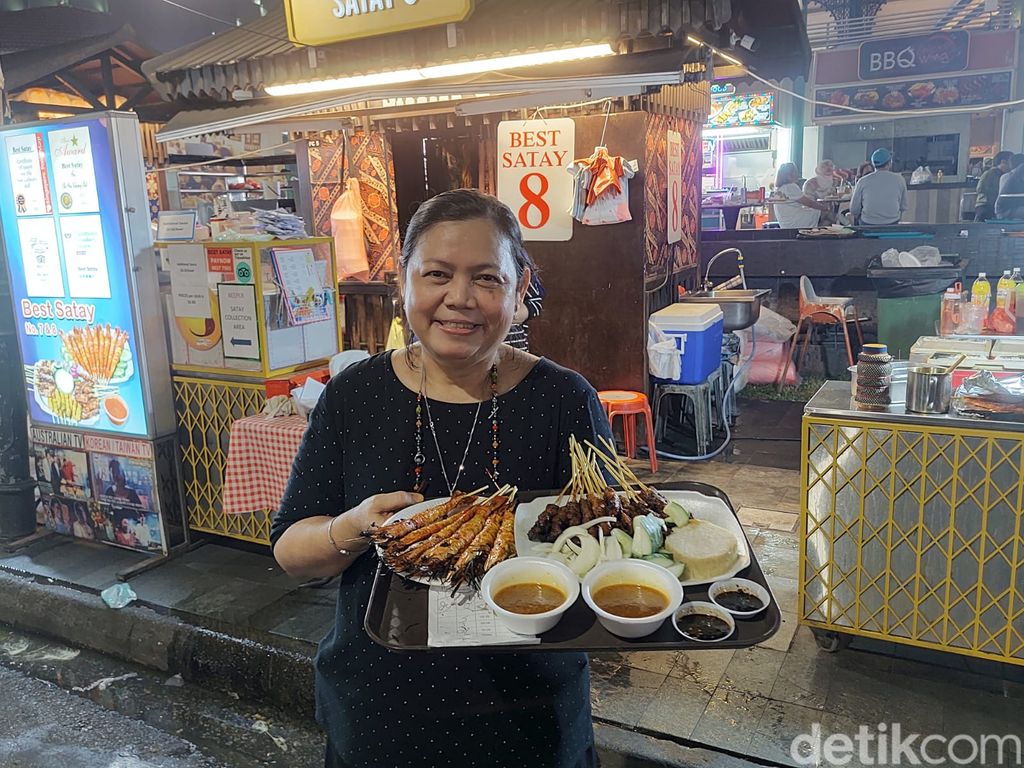 Best Satay di Satay Street Singapura