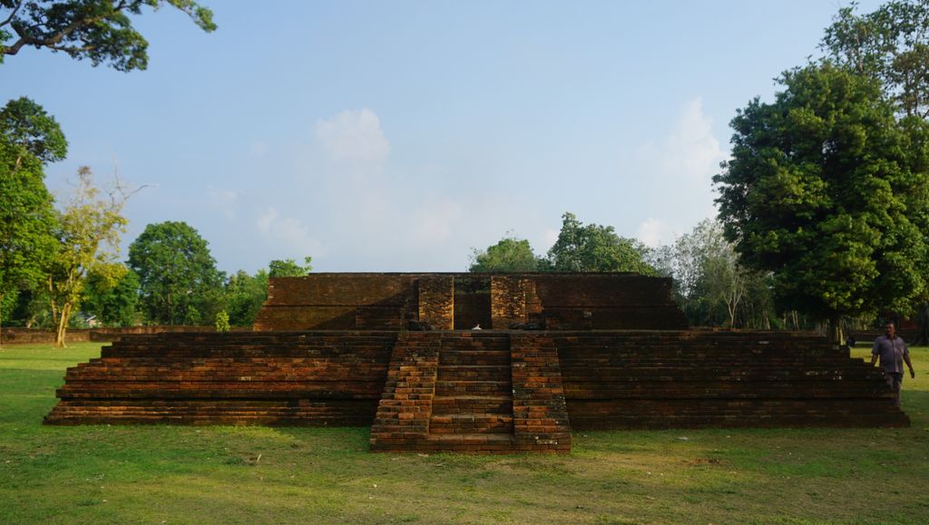 Candi yang dikunjungi Presiden Jokowi di Jambi