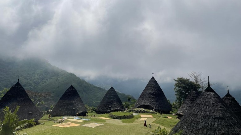 Desa Wisata Wae Rebo Desa Wisata Wae Rebo