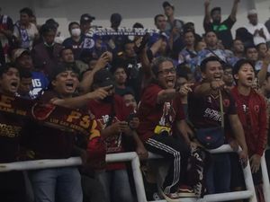 300 Suporter Kawal PSM Makassar Lawan Persita Tangerang, Naik Mobil-Pesawat