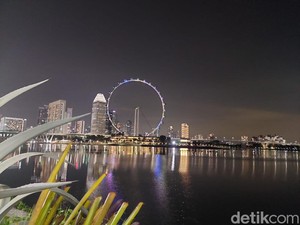Tiket Pesawat ke Singapura Melambung, Sandiaga: Efek Revenge Travel