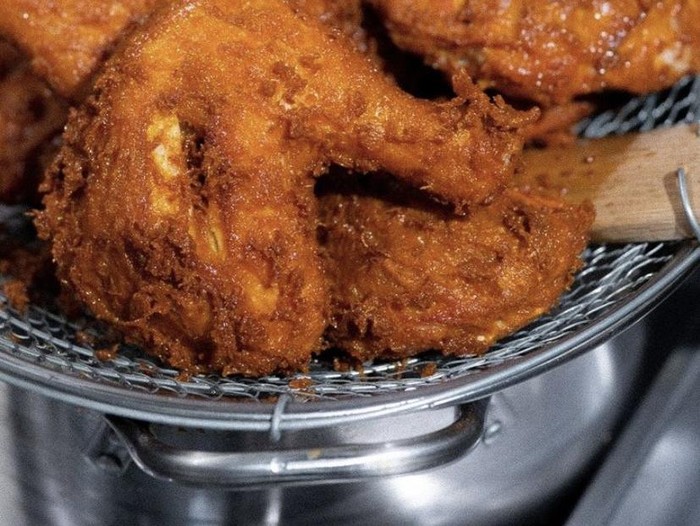 Gegara Krisis Ayam, Gerai Nasi Lemak Ini Tutup Selama Sebulan