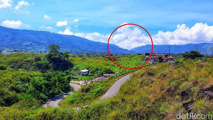 Gunung yang terputus menurut Legenda Nong Pegghe Bondowoso