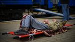 Lihat, Kereta di Ukraina Kini Jadi Ambulans Angkut Korban Perang