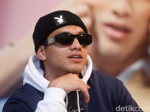 Jefri Nichol Ungkap Makna Tato Tulisan Arab di Lengan Kirinya
