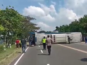 Alasan Klasik Sopir Ugal-ugalan hingga Bus Sugeng Rahayu Terguling