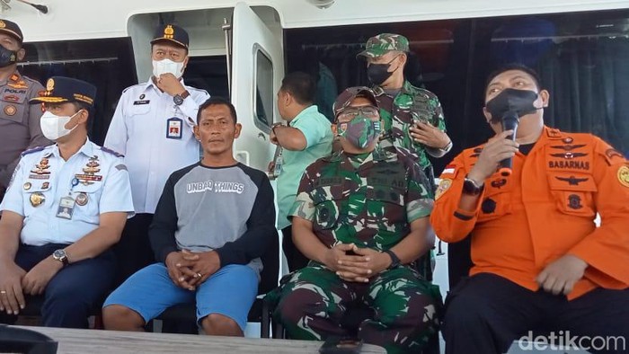 Konferensi pers terkait tenggelamnya KM Ladang Pertiwi.
