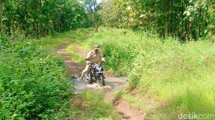 Lokasi Ertiga terjebak di hutan Madiun