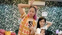 Wanita 32 tahun ini dikenal sebagai sosok yang ceria dan positif. Lewat Instagramnya ia juga sering membagikan edukasi soal kesehatan mental mengingat dirinya juga didiagnosa bipolar.