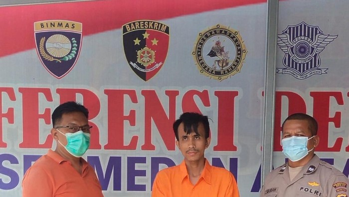 Polsek Medan Area tangkap pencuri pagar rumah warga di Jalan Bromo, Gang Setia Budi, Kelurahan Tegal Sari III, Kecamatan Medan Denai. Istimewa