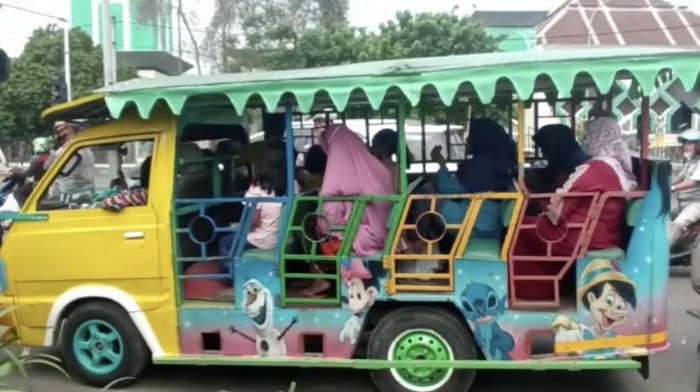 Mobil dora.
