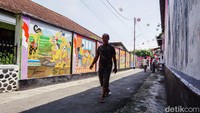Muntilan. Dalam serial Gedis Kretek disebutkan Kota M. Yang oleh penulis novel kemudian diakui adalah Muntilan. Ternyata kota ini sudah menjadi kota favorit Belanda. (PIUS ERLANGGA/detikcom)