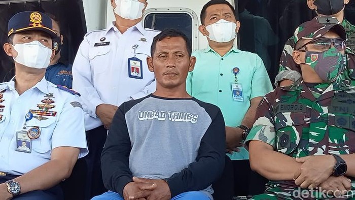 Nakhoda KM Ladang Pertiwi menceritakan kronologi kapal yang ia bawa tenggelam di Selat Makassar.