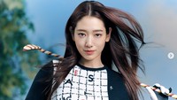 Park Shin Hye merupakan salah satu artis Korea Selatan yang telah menjalankan kariernya sejak remaja. Tak heran jika kehidupannya menjadi sorotan publik. Salah satunya adalah bentuk tubuh yang dianggap proposional. (Foto: dok. Instagram @ssinz7)