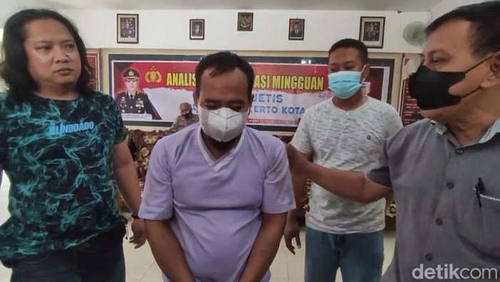 perampokan toko emas di bojonegoro