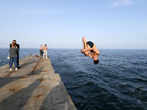 Laut Hitam: Letak dan Alasan Penamaannya