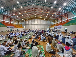 1.167 Calhaj Asal Bandung Berangkat dalam Lima Kloter ke Tanah Suci