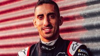 Sebastian Buemi, pebalap berkebangsaan Swiss ini sekarang mengoleksi 10 poin. Drivers yang membela tim Nissan E.Dams ini berada di posisi 15. Meski begitu, pria kelahiran 31 Oktober 1988 itu pernah menjadi runner up Formula E pada 2014, lalu menjadi juara di 2015. Foto: Nissanedams