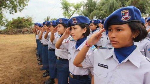 Siswa SMA Negeri Bali Mandara saat melakukan aktivitas di Sekolah.