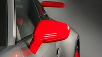 Untuk pilihan warna dasarnya Porsche hanya menyediakan tiga opsi, yakni Putih, GT Silver Metallic, dan Hitam. Porsche 911 Carrera S memiliki output maksimum 450 PS. Mobil ini mampu berakselerasi 0-100 km/jam hanya dalam 3,7 detik saja. Sementara top speed-nya diklaim mencapai 308 km/jam.