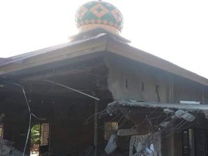 Rem Blong, Truk Minyak Sawit Tabrak Mushala di Riau