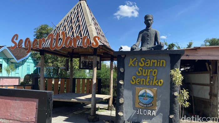 Tugu Samin yang berada di Desa Sambongrejo, Kecamatan Sambong, Blora.