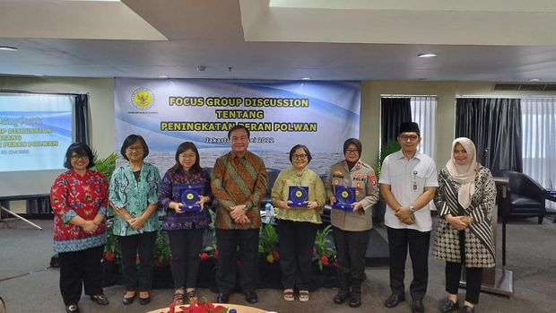 Wakapolda Kalteng Brigjen Ida Oetari di FGD Kompolnas bertajuk 'Peningkatan Peran Polwan', Grand Kemang, Jakarta Selatan, Selasa (31/5/2022).