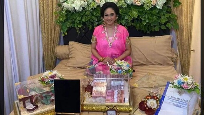Wanita di Bone dilamar dengan uang panaik atau mahar yang fantastis