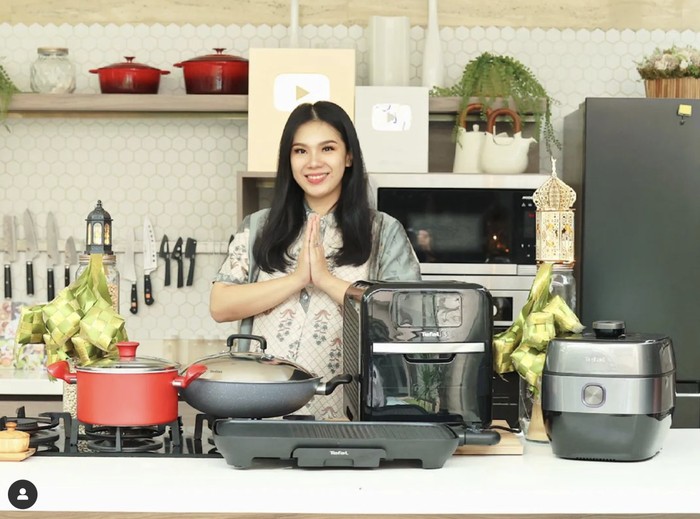 10 Potret Dapur Chef Devina Hermawan, Ada Koleksi Pisau Rp 42 Juta 10 Potret Dapur Chef Devina Hermawan, Ada Koleksi Pisau Rp 42 Juta