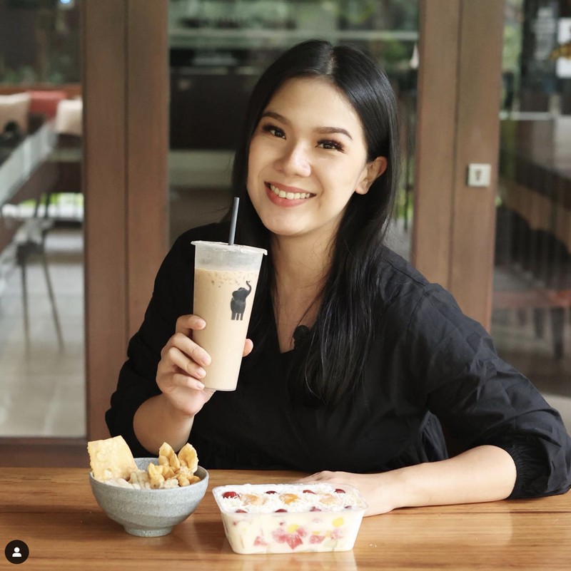 10 Potret Dapur Chef Devina Hermawan, Ada Koleksi Pisau Rp 42 Juta