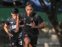 Mantan Pemain PSM Makassar Dallen Doke Gantung Sepatu di Usia 28 Tahun