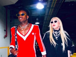 Foto: Putra Madonna yang Sering Pakai Dress, Jadi Kontroversi