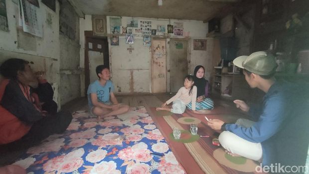 Fajar Nugraha (16) di tempat kediamannya di Garut