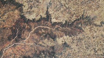 Foto Grand Canyon di Texas. Biasanya para astronaut NASA memotret pakai kamera Nikon D5. Foto: NASA