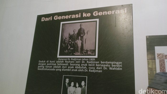 Foto-foto dr Radjiman Wedyodiningrat Ketua BPUPKI di rumah tinggalnya di Ngawi