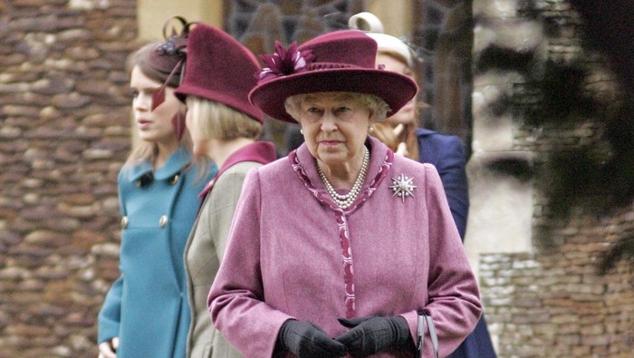 Queen Elizabeth Attends The Christmas Day Service At Sandringham Church. . (Photo by Mark Cuthbert/UK Press via Getty Images)