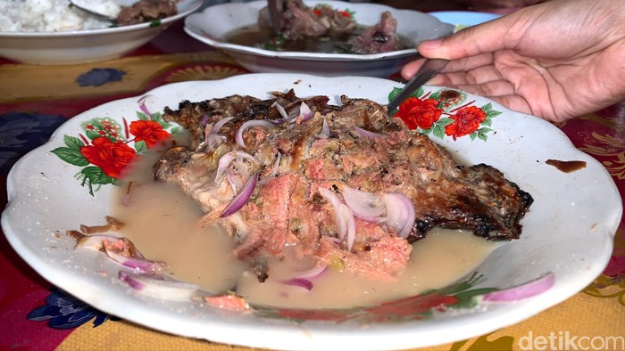 Holat, makanan khas dari Tapanuli Selatan.