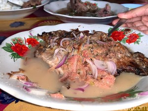 Kelat Holat, Makanan Raja Tapanuli Selatan dari Parutan Batang Pohon