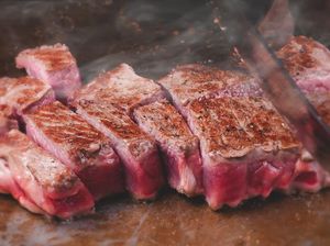5 Jenis Daging Sapi Ini Ditawarkan Penjual Steak, Mana yang Enak?