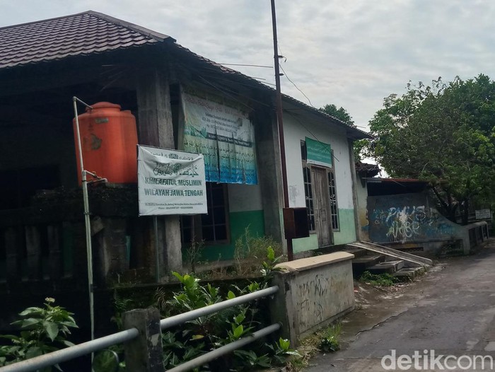 Kantor Khilafatul Muslimin Jawa Tengah di wilayah Desa Belangwetan, Kecamatan Klaten Utara, Klaten, Rabu (1/6/2022).